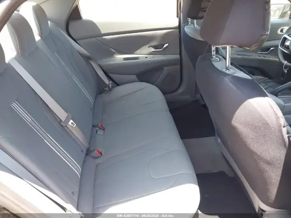 5NPLM4AG2MH025690 2021 HYUNDAI ELANTRA - Image 8