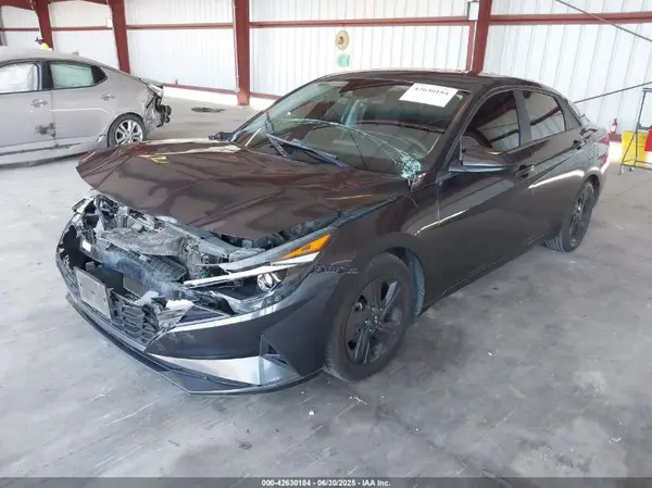 5NPLM4AG2MH025771 2021 HYUNDAI ELANTRA - Image 2