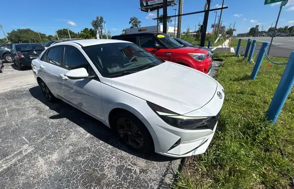 5NPLM4AG2MH026998 2021 HYUNDAI ELANTRA - Image 1