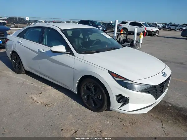 5NPLM4AG2MH030985 2021 HYUNDAI ELANTRA - Image 1