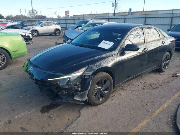 5NPLM4AG2MH032669 2021 HYUNDAI ELANTRA - Image 2
