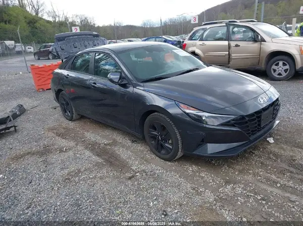 5NPLM4AG2MH039718 2021 HYUNDAI ELANTRA - Image 1
