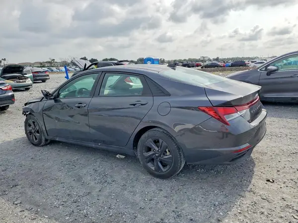 5NPLM4AG2MH043218 2021 HYUNDAI ELANTRA - Image 2