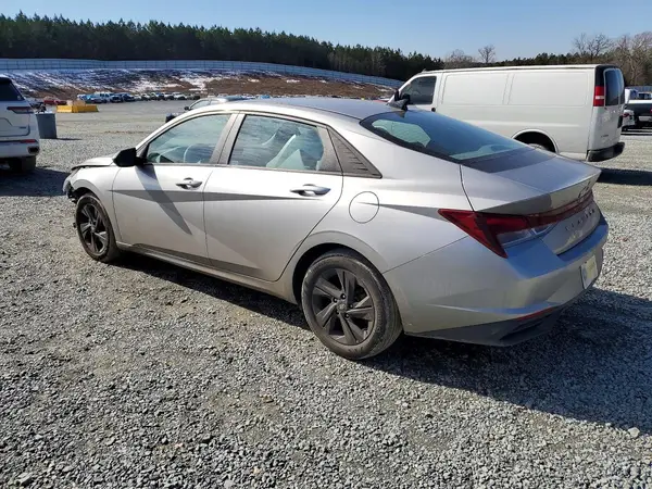 5NPLM4AG2MH044675 2021 HYUNDAI ELANTRA - Image 2
