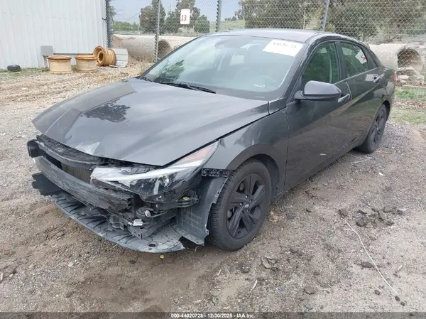 5NPLM4AG2MH045289 2021 HYUNDAI ELANTRA - Image 2