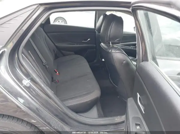 5NPLM4AG2MH045289 2021 HYUNDAI ELANTRA - Image 8