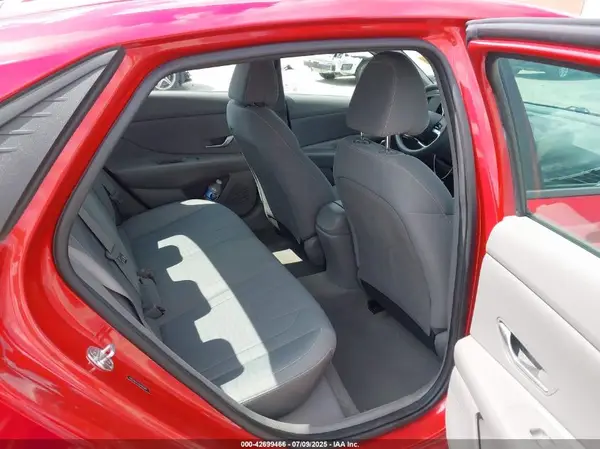 5NPLM4AG2MH045499 2021 HYUNDAI ELANTRA - Image 8