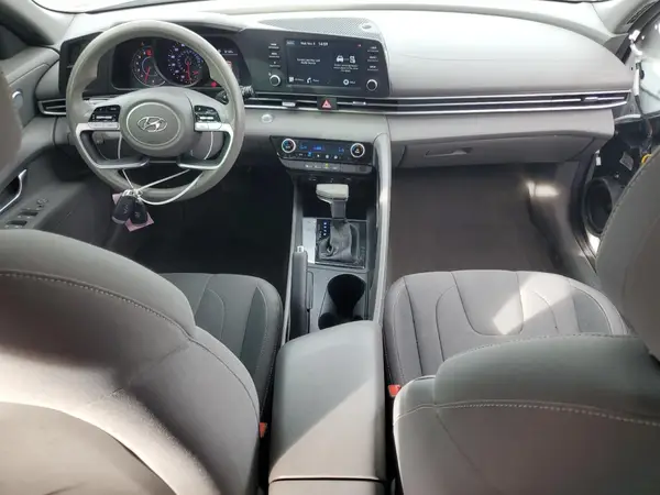 5NPLM4AG2MH049021 2021 HYUNDAI ELANTRA - Image 8