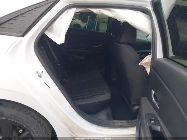 5NPLM4AG2MH051299 2021 HYUNDAI ELANTRA - Image 8