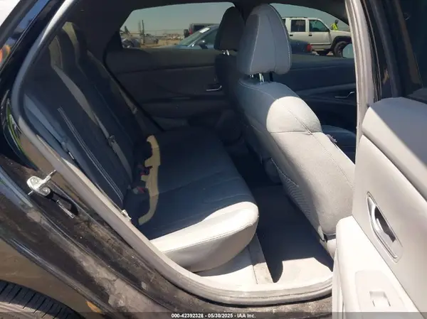 5NPLM4AG2NH054396 2022 HYUNDAI ELANTRA - Image 8