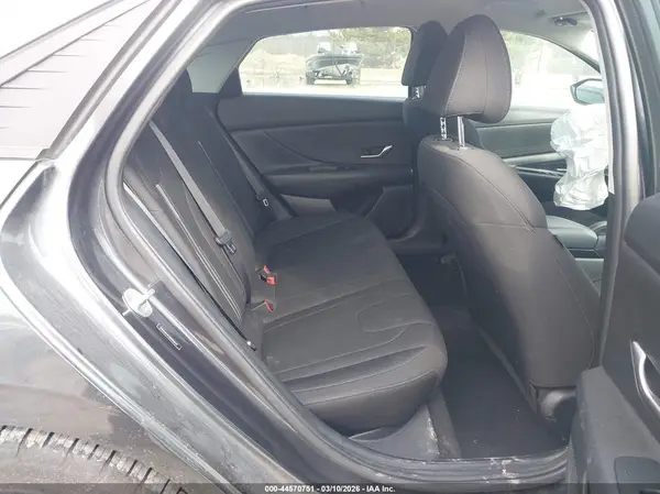5NPLM4AG2NH058447 2022 HYUNDAI ELANTRA - Image 8