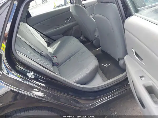 5NPLM4AG2NH058660 2022 HYUNDAI ELANTRA - Image 8