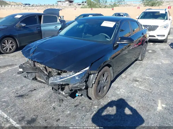 5NPLM4AG2NH059047 2022 HYUNDAI ELANTRA - Image 2