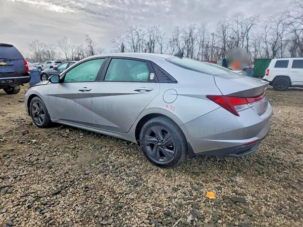 5NPLM4AG2NH060523 2022 HYUNDAI ELANTRA - Image 2