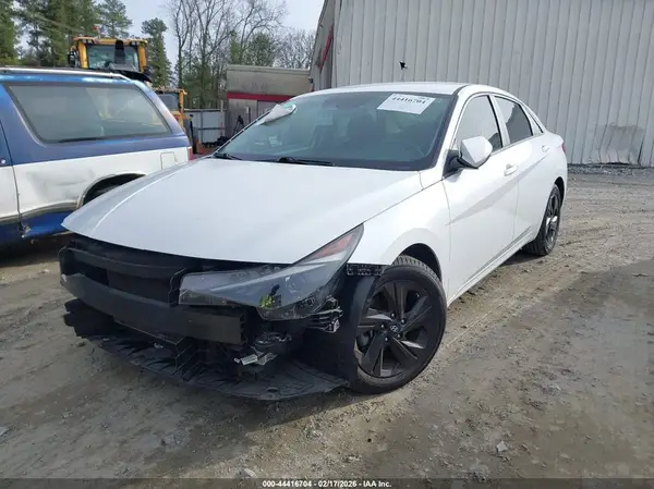 5NPLM4AG2NH063955 2022 HYUNDAI ELANTRA - Image 2