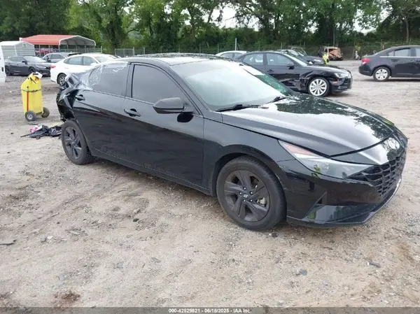 5NPLM4AG2NH064961 2022 HYUNDAI ELANTRA - Image 1