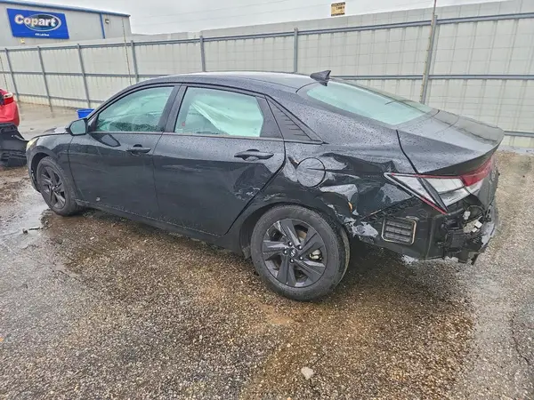 5NPLM4AG2NH067469 2022 HYUNDAI ELANTRA - Image 2