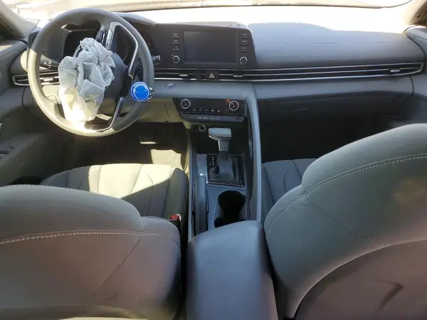 5NPLM4AG2NH074003 2022 HYUNDAI ELANTRA - Image 8