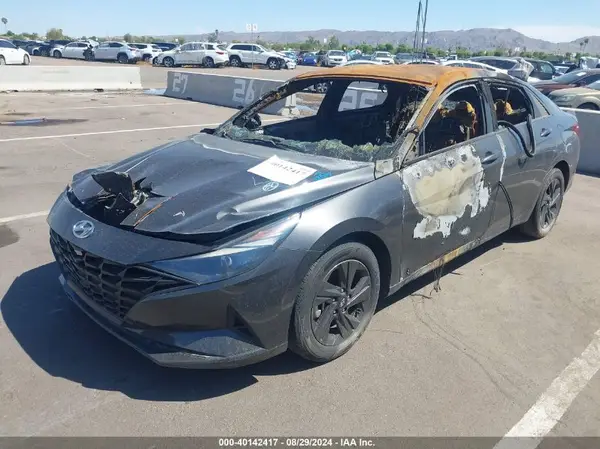 5NPLM4AG2NH075152 2022 HYUNDAI ELANTRA - Image 2