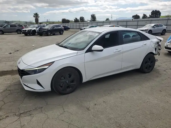 5NPLM4AG2NH080478 2022 HYUNDAI ELANTRA - Image 1