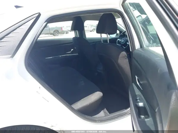5NPLM4AG2NH080965 2022 HYUNDAI ELANTRA - Image 8
