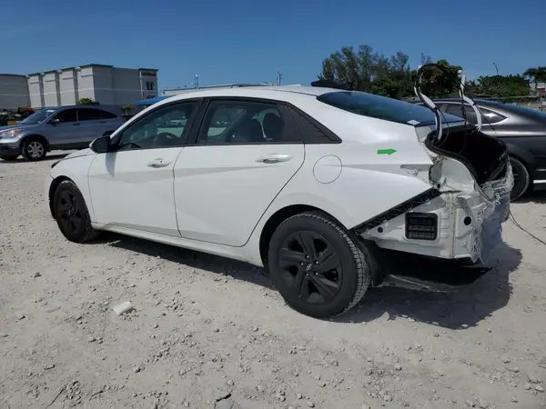 5NPLM4AG2NH081789 2022 HYUNDAI ELANTRA - Image 2