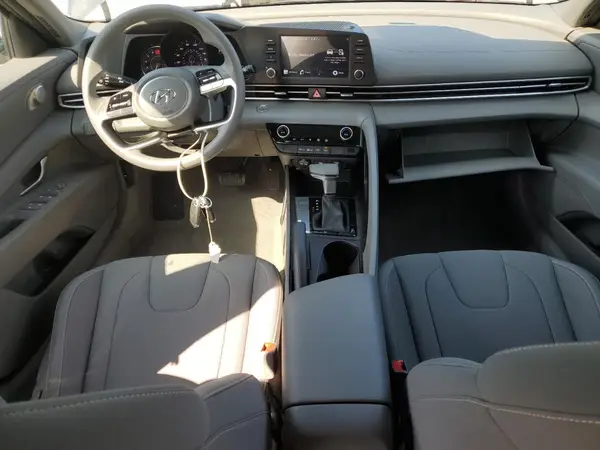 5NPLM4AG2NH082960 2022 HYUNDAI ELANTRA - Image 8