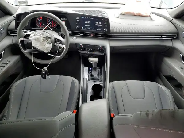 5NPLM4AG2NH084935 2022 HYUNDAI ELANTRA - Image 8