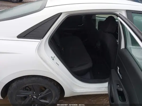 5NPLM4AG2PH090267 2023 HYUNDAI ELANTRA - Image 8
