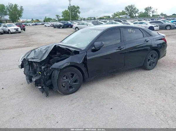 5NPLM4AG2PH093458 2023 HYUNDAI ELANTRA - Image 2