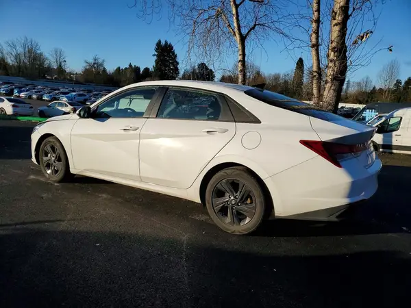 5NPLM4AG2PH102482 2023 HYUNDAI ELANTRA - Image 2