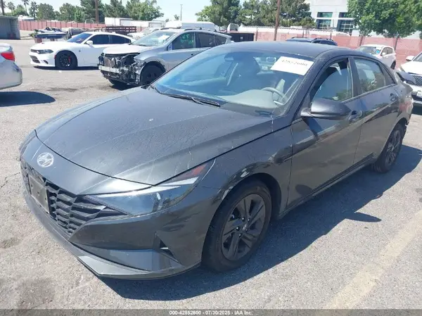 5NPLM4AG2PH103616 2023 HYUNDAI ELANTRA - Image 2