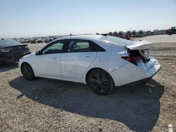 5NPLM4AG2PH103860 2023 HYUNDAI ELANTRA - Image 2
