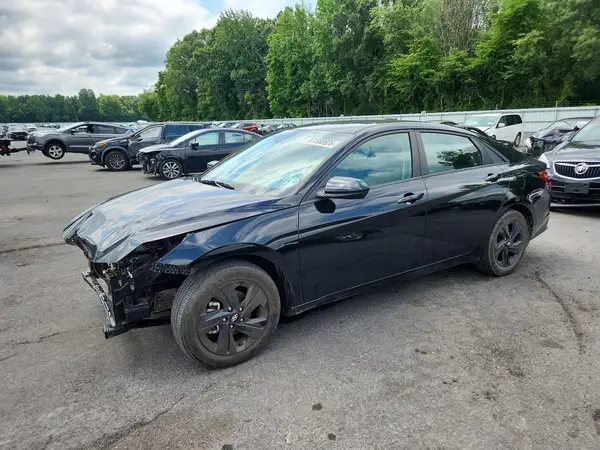 5NPLM4AG2PH105642 2023 HYUNDAI ELANTRA - Image 1