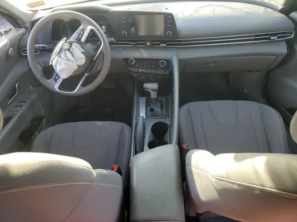 5NPLM4AG2PH110811 2023 HYUNDAI ELANTRA - Image 8