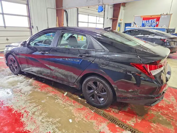 5NPLM4AG2PH117743 2023 HYUNDAI ELANTRA - Image 2