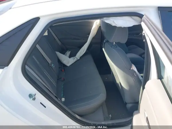 5NPLM4AG3MH002063 2021 HYUNDAI ELANTRA - Image 8