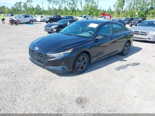 5NPLM4AG3MH046368 2021 HYUNDAI ELANTRA - Image 2