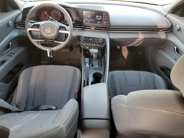 5NPLM4AG3MH048931 2021 HYUNDAI ELANTRA - Image 8