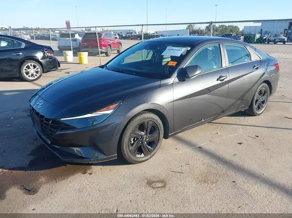 5NPLM4AG3MH052378 2021 HYUNDAI ELANTRA - Image 2