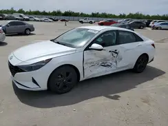 5NPLM4AG3NH053340 2022 HYUNDAI ELANTRA