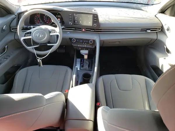 5NPLM4AG3NH054651 2022 HYUNDAI ELANTRA - Image 8