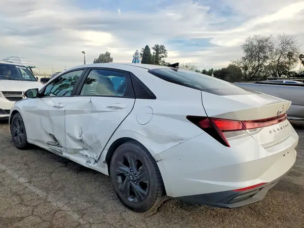5NPLM4AG3NH059672 2022 HYUNDAI ELANTRA - Image 2