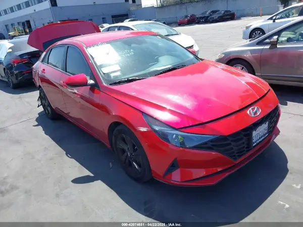 5NPLM4AG3NH064239 2022 HYUNDAI ELANTRA - Image 1