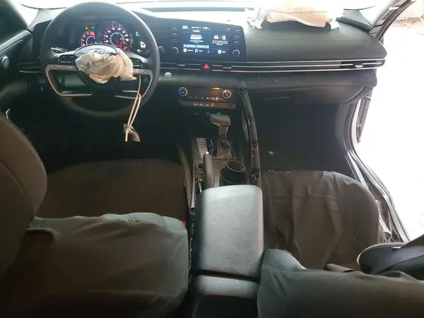 5NPLM4AG3NH065410 2022 HYUNDAI ELANTRA - Image 8