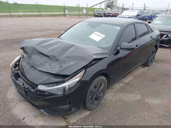 5NPLM4AG3NH066993 2022 HYUNDAI ELANTRA - Image 2