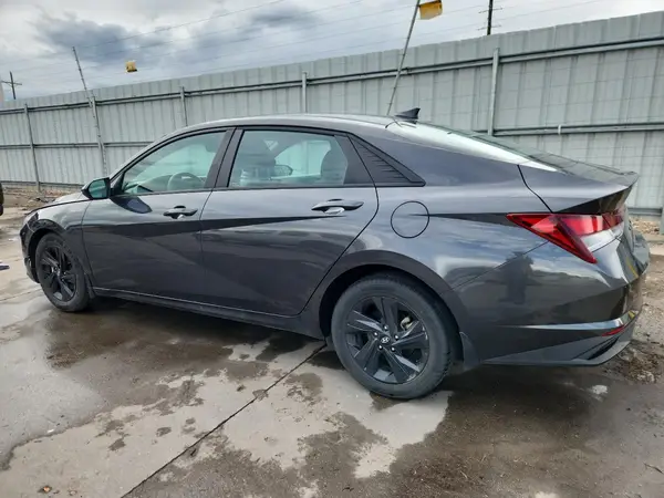 5NPLM4AG3NH069943 2022 HYUNDAI ELANTRA - Image 2