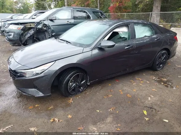 5NPLM4AG3NH071210 2022 HYUNDAI ELANTRA - Image 2