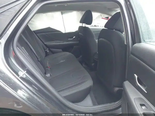5NPLM4AG3NH071210 2022 HYUNDAI ELANTRA - Image 8