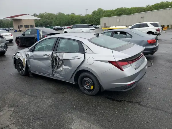 5NPLM4AG3NH073829 2022 HYUNDAI ELANTRA - Image 2